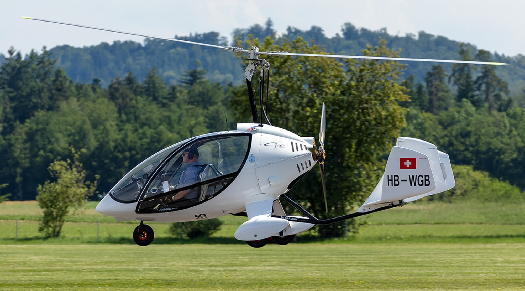 Gyrocopter HB-WGB DTA J-Ro beim Abflug vom Flugplatz Birrfeld