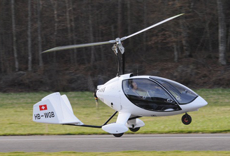 Gyrocopter HB-WGB im Abflug auf der Piste